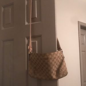 💚❤️Authentic Gucci Crossbody💚❤️